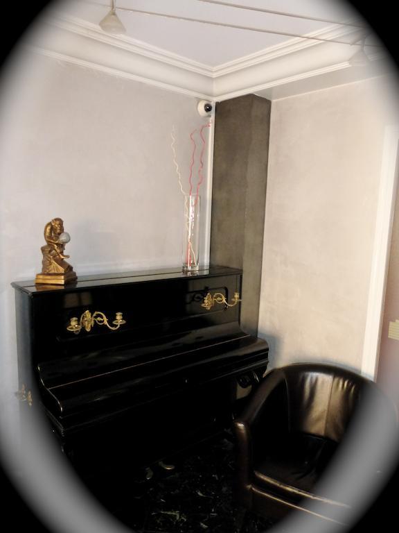 Laennec Hotel Lyon Bagian luar foto